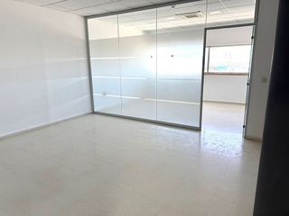 Oficina en alquiler en Centro en Bormujos