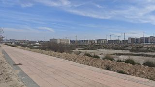 Local comercial en alquiler en Valdespartera - Arcosur en Zaragoza