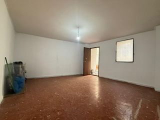 Local comercial en alquiler en Centro en Almería