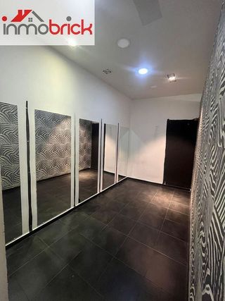 Local comercial en alquiler en Lucena