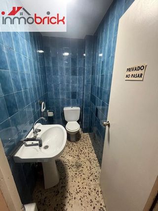 Local comercial en alquiler en Lucena