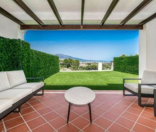 Casa adosada en alquiler en Benahavís