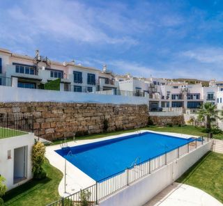Casa adosada en alquiler en Benahavís