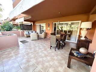 Piso en alquiler en Puerto Banús en Marbella