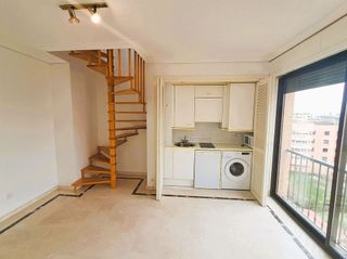 Ático en alquiler en Piovera - Conde Orgaz en Madrid