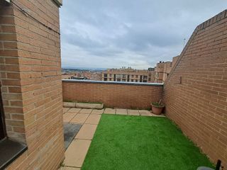 Ático en alquiler en Piovera - Conde Orgaz en Madrid