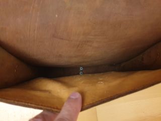 Bolso bandolera de piel, hecha en cuero de vaca