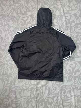 Cortavientos negro adidas con capucha