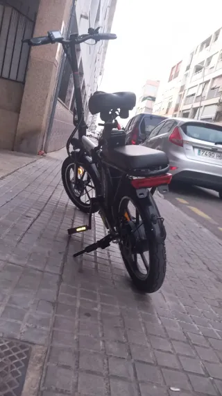 Bicicleta Eléctrica Plegable Negra