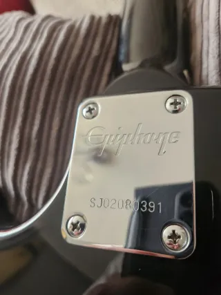 Guitarra Eléctrica Epiphone Negra