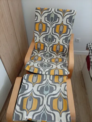 Mecedora Ikea con reposapiés