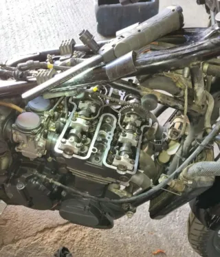 Moto kawasaki GPX 600R