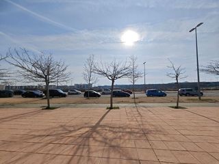 Local comercial en alquiler en Valdespartera - Arcosur en Zaragoza