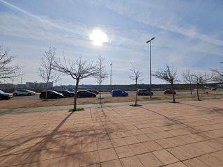 Local comercial en alquiler en Valdespartera - Arcosur en Zaragoza