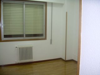 Oficina en alquiler en Castillejos en Madrid