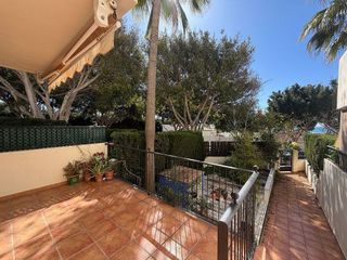 Casa adosada en alquiler en Elviria en Marbella