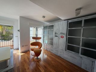 Casa adosada en alquiler en Elviria en Marbella