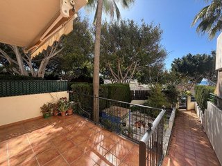 Casa adosada en alquiler en Elviria en Marbella