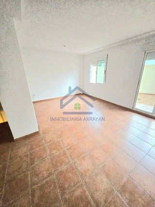 Casa adosada en alquiler en Ogíjares