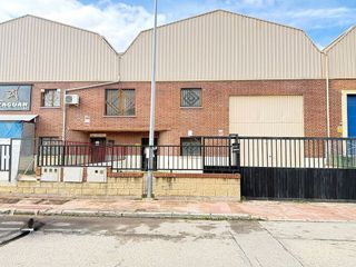 Nave industrial en alquiler en Griñón