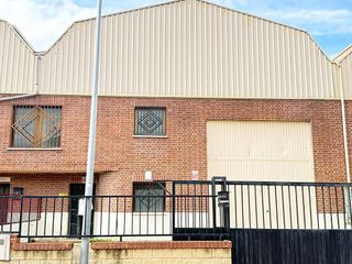 Nave industrial en alquiler en Griñón