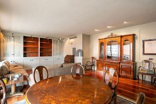 Piso en alquiler en Les Tres Torres en Barcelona