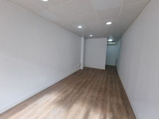 Local comercial en alquiler en Los Remedios en Sevilla