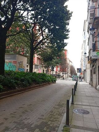 Local comercial en alquiler en Puerto Chico en Santander