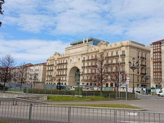 Local comercial en alquiler en Puerto Chico en Santander