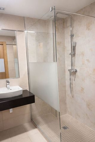 Piso en alquiler en El Mayorazgo - El Limonar en Málaga