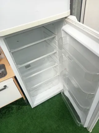 Frigorífico INDESIT