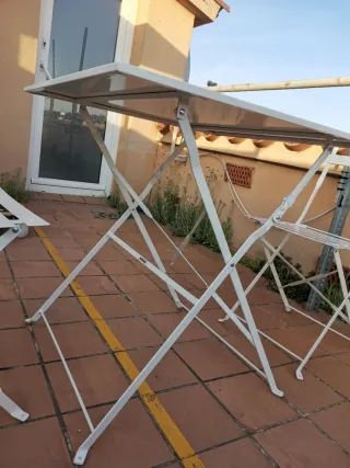 Mesita de terraza plegable con sillas plegables