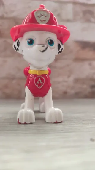 Marshall y su vehículo de bomberos