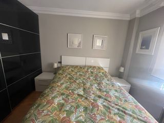 Mesitas de noche blancas 50€ cada una