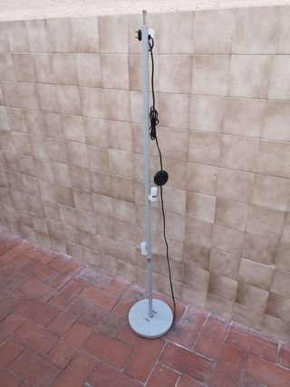 Lámpara de pie metálica 150cm