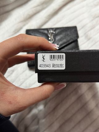 Portafoglio nero nuovo