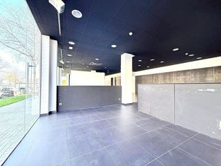 Local comercial en venta en Poblenou - L'Olivar Gran en Figueres