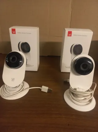 Telecamere (7)  YI 1080p (singole 7 euro l'una)