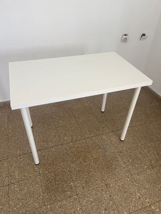 Mesa blanca patas metálicas
