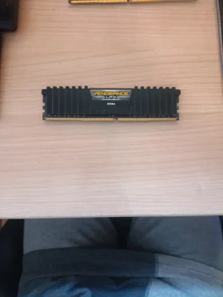 Corsair Vengeance LPX DDR4 8GB