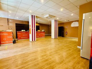 Local comercial en alquiler en Pº Zorrilla - Cuatro de Marzo en Valladolid