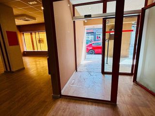 Local comercial en alquiler en Pº Zorrilla - Cuatro de Marzo en Valladolid