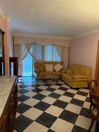 Piso en alquiler en Carlos Haya en Málaga