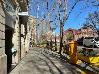 Oficina en venta en Sant Antoni en Barcelona