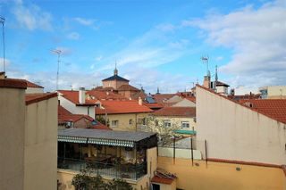 Piso en alquiler en Casco Histórico en Alcalá de Henares