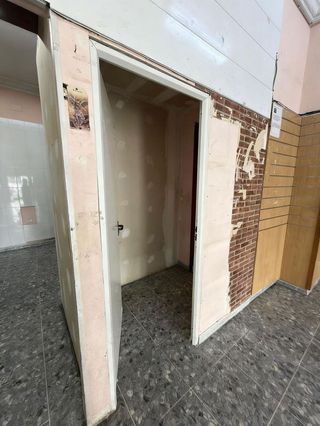 Local comercial en alquiler en Montequinto en Dos Hermanas