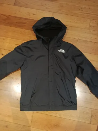 Chaqueta The North Face DryVent Niño Negra.