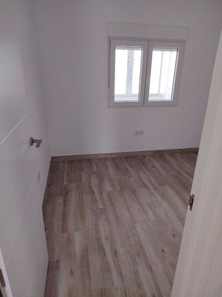 Piso en alquiler en La Siesta - El Salado - Torreta en Torrevieja