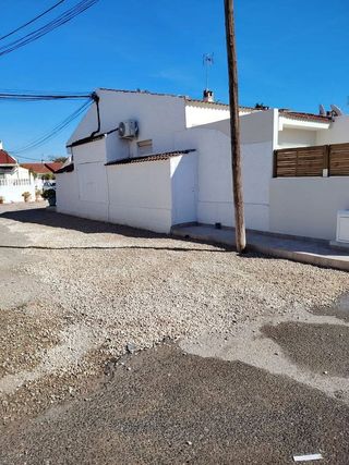 Piso en alquiler en La Siesta - El Salado - Torreta en Torrevieja