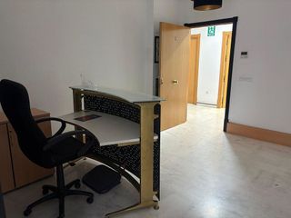 Oficina en alquiler en Triana Oeste en Sevilla